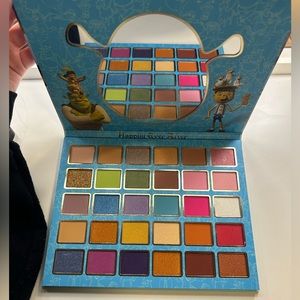 New/Unused Shrek x Revolution Palette